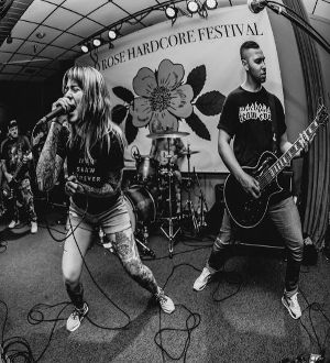 Non E' Roba Per Donne - La Rivincita Femminile Nell'Hardcore Punk Contemporaneo Non E' Roba Per Donne - La Rivincita Femminile Nell'Hardcore Punk Contemporaneo