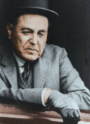 Hipolito Yrigoyen parte in treno per Santa Fe durante la campagna elettorale del 1926 Hipolito Yrigoyen parte in treno per Santa Fe durante la campagna elettorale del 1926
