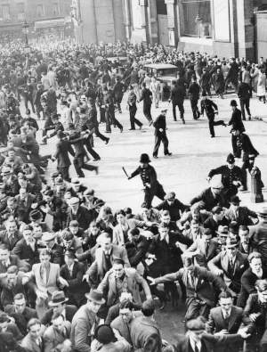 Storia Della Battaglia Di Cable Street Storia Della Battaglia Di Cable Street